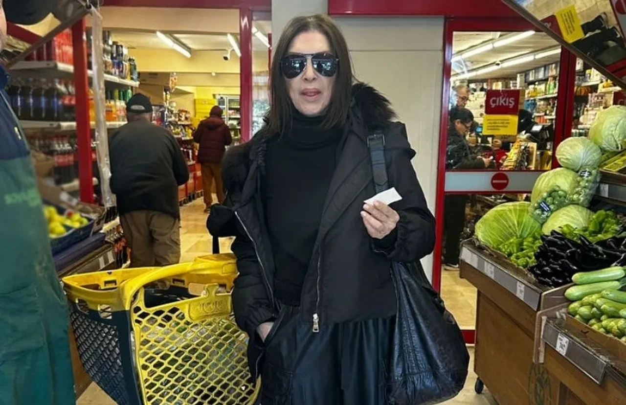 Nebahat Çehre'den itiraflar peş peşe geldi: Evimi temizleyemiyorum