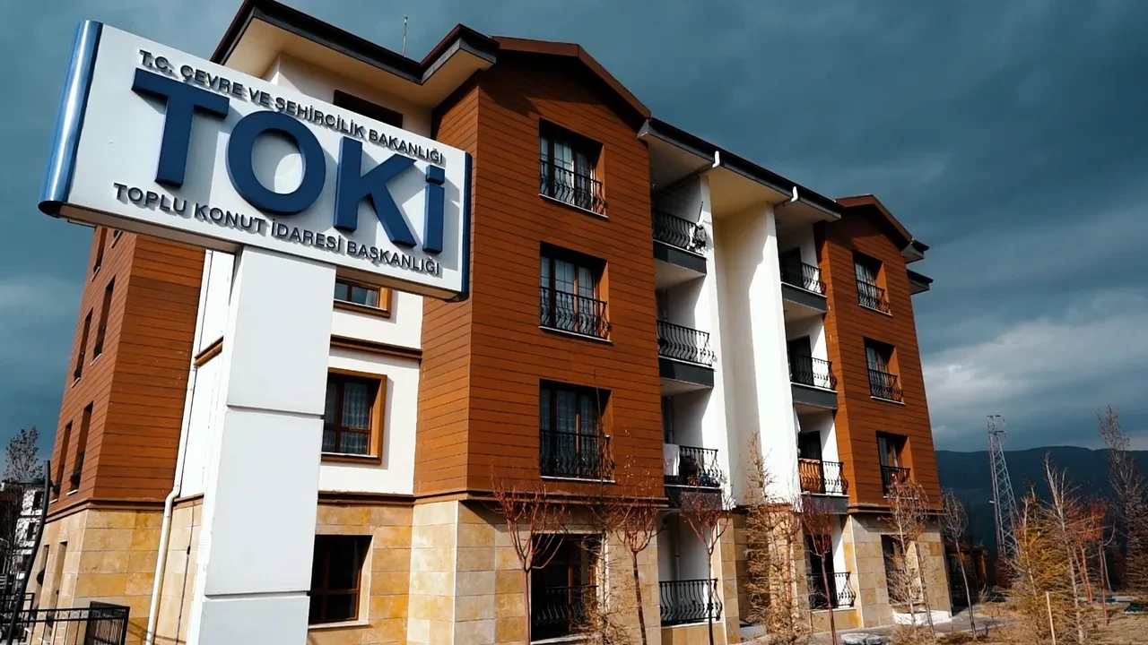 TOKİ'den nisan jesti! 595.628 TL'si olan ev sahibi olacak: Başvurular bugün başladı