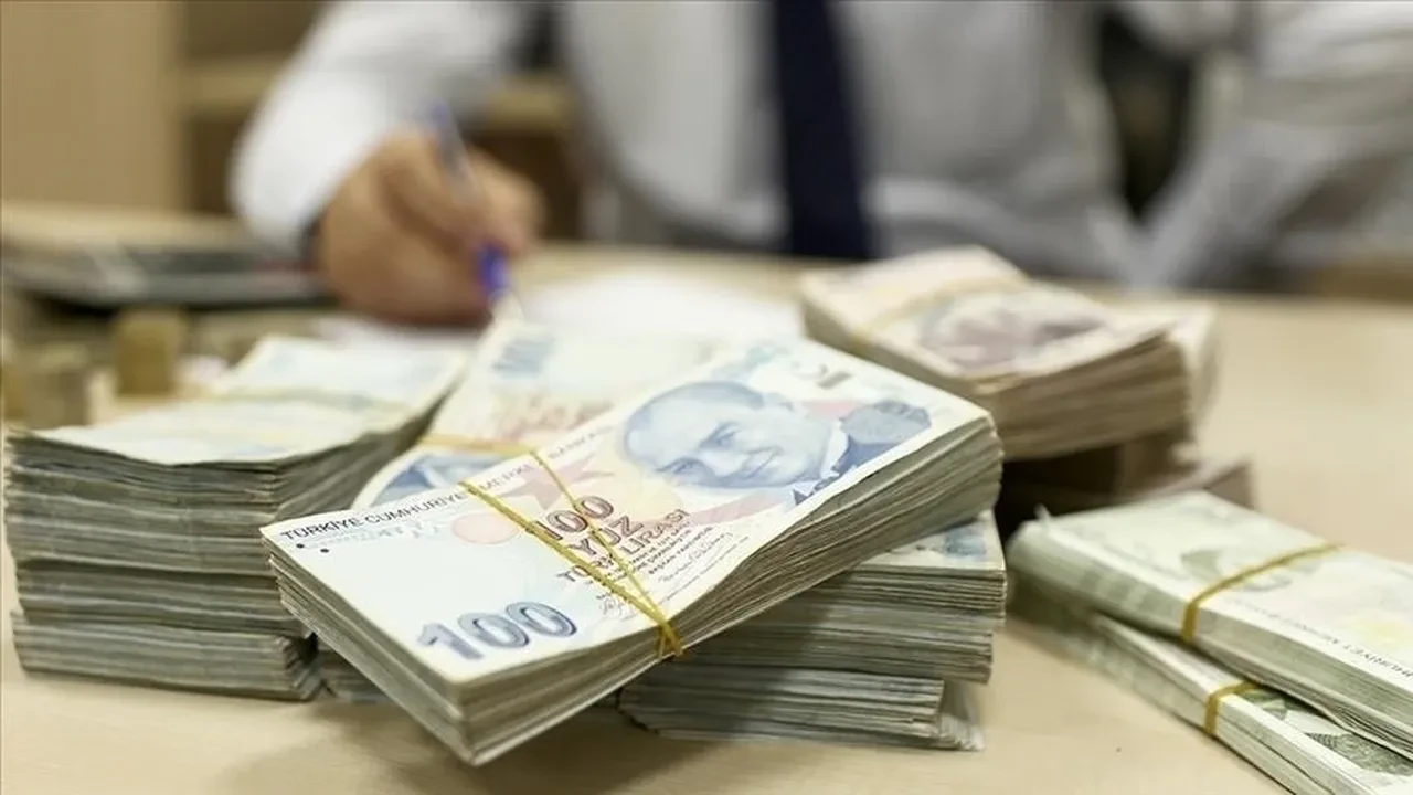 Tüm kurumları geride bıraktı! Ankara Valiliği'nden rekor promosyon anlaşması: Çalışanların hesaplarına 100 bin TL yatırılacak