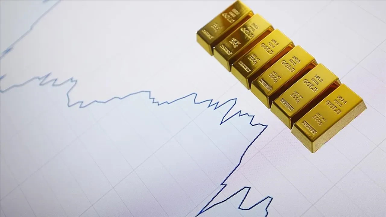 Altın zirveyi deldi, dolar sarsıldı! Ticaret savaşları ekonomiyi çarptı