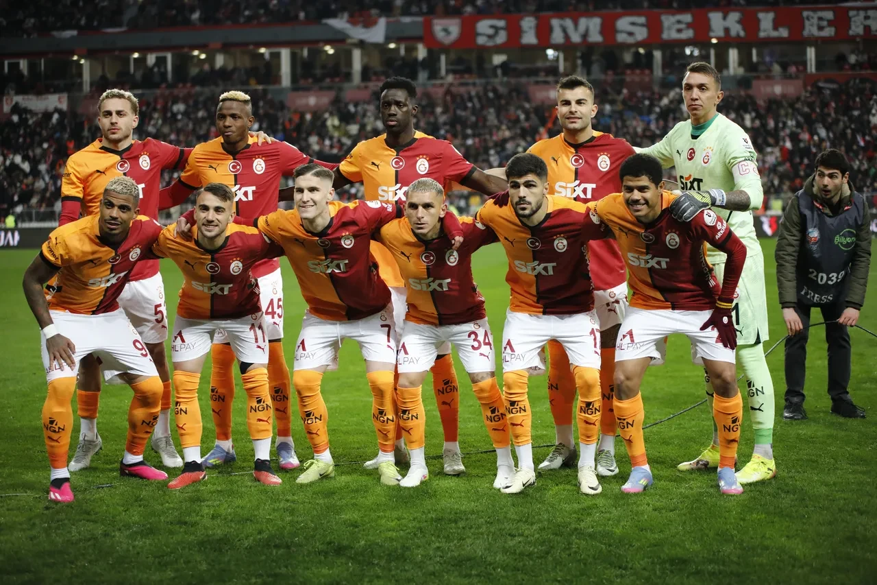 Galatasaray Samsunspor'u 2 golle geçmeyi başardı!