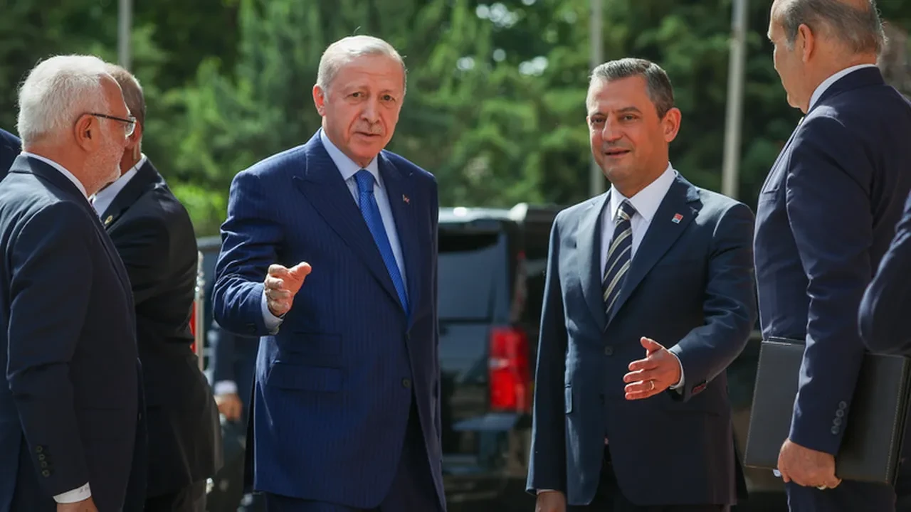 Cumhurbaşkanı Erdoğan'dan CHP Genel Başkanı Özel'e 500 bin TL'lik dava