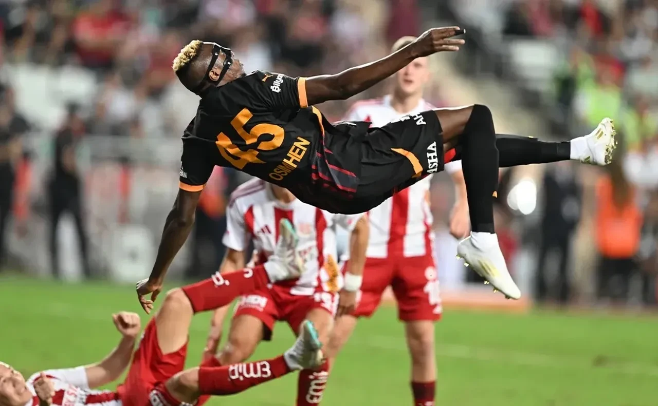 Galatasaray, Osimhen için yeniden masada! Büyük finansman projesi ortaya çıktı