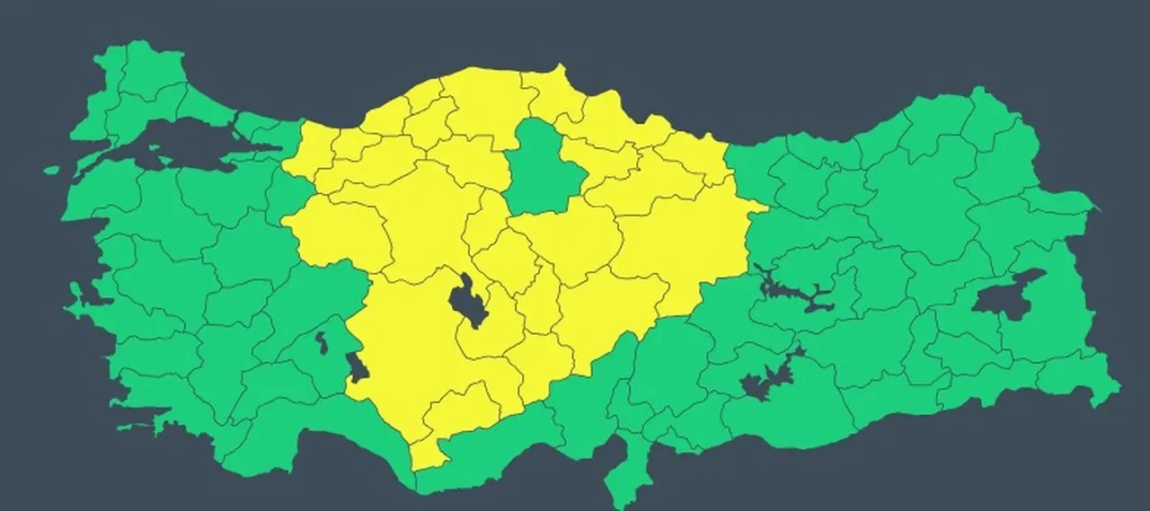 Hafta sonu soğuk şoku: Meteoroloji'den 25 ile birden sarı kodlu kar yağışı ve fırtına uyarısı