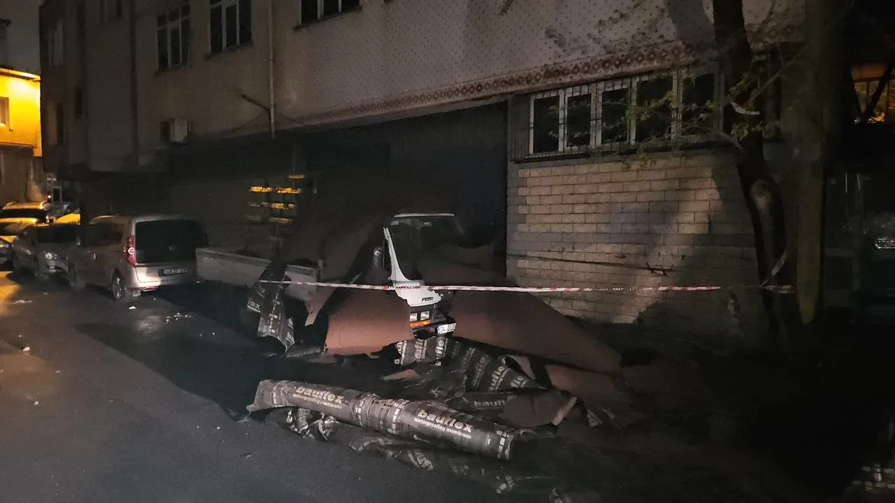 İstanbul rüzgarla sallanıyor! Uçaklar iniş yapamıyor