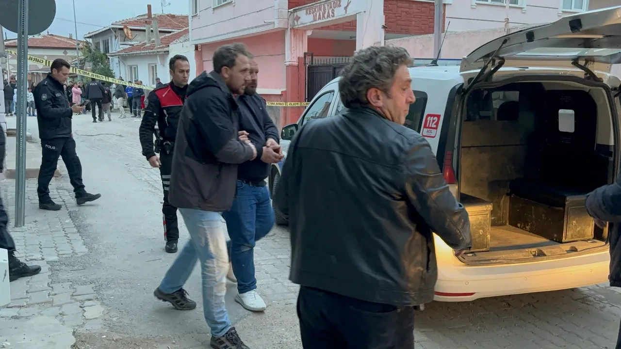 Kahvede çıkan tartışma dehşete döndü: Herkesin gözü önünde tüfekle vurdu