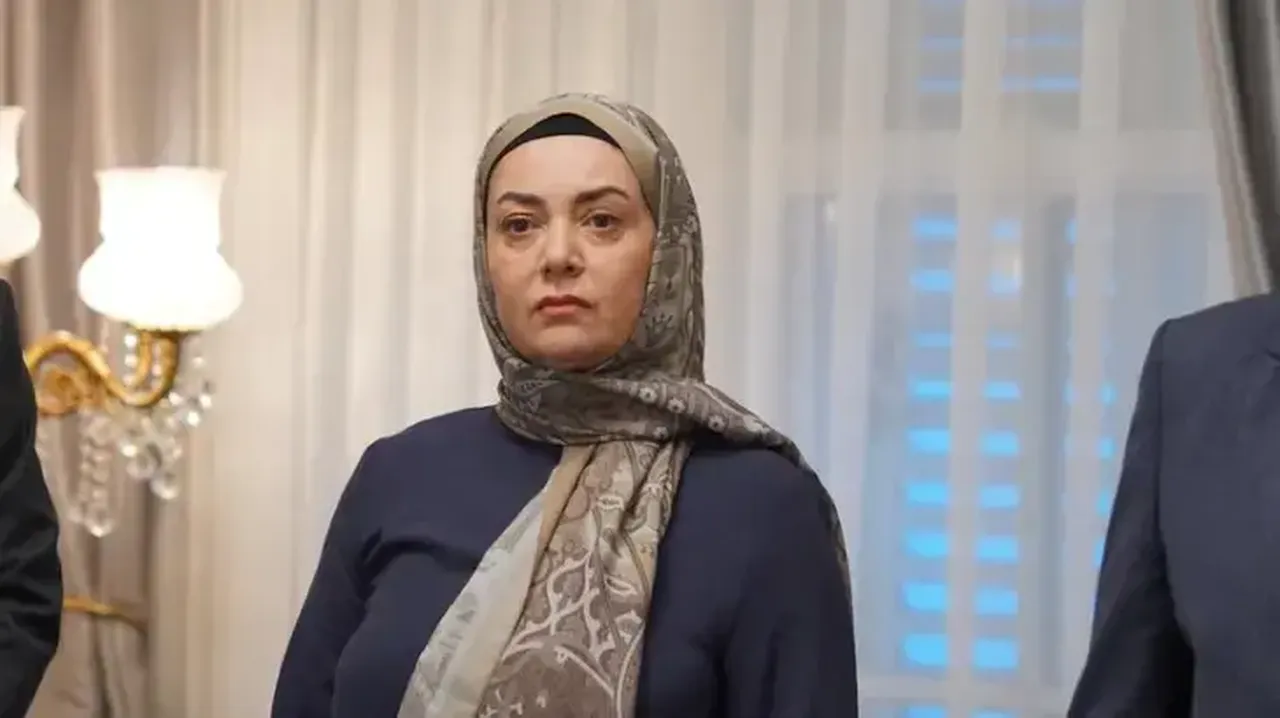 Kızılcık Şerbeti Pembe ölecek mi? Sibel Taşçıoğlu’nun diziden neden ayrıldığı araştırılıyor