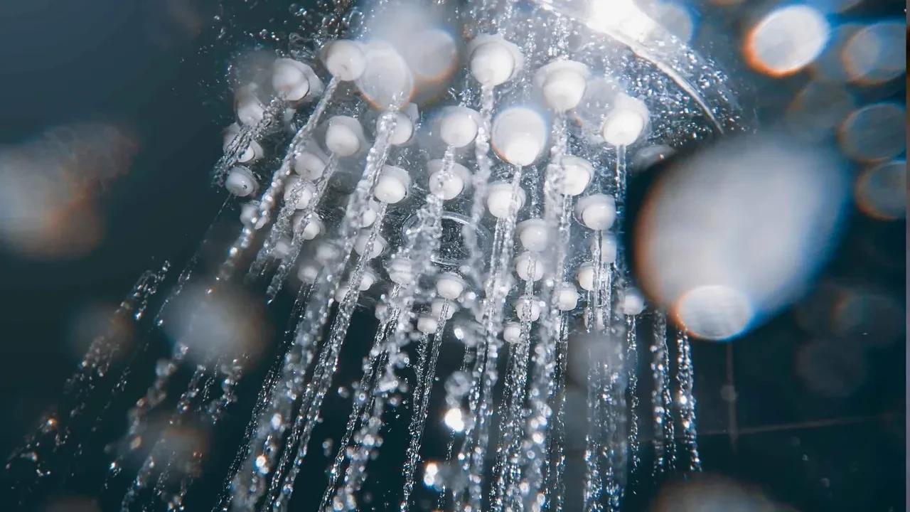 Sabah duş alanlar dikkat! Sağlığınız için bu saatlerde duş almalısınız