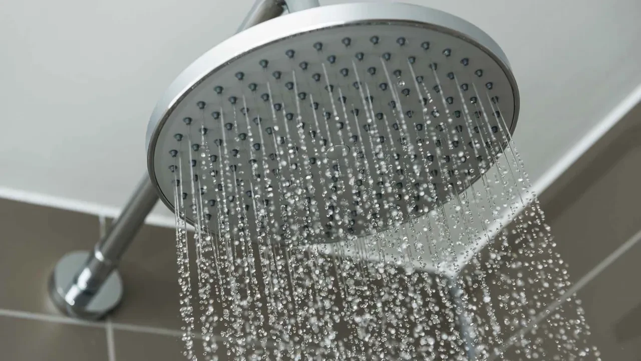 Sabah duş alanlar dikkat! Sağlığınız için bu saatlerde duş almalısınız