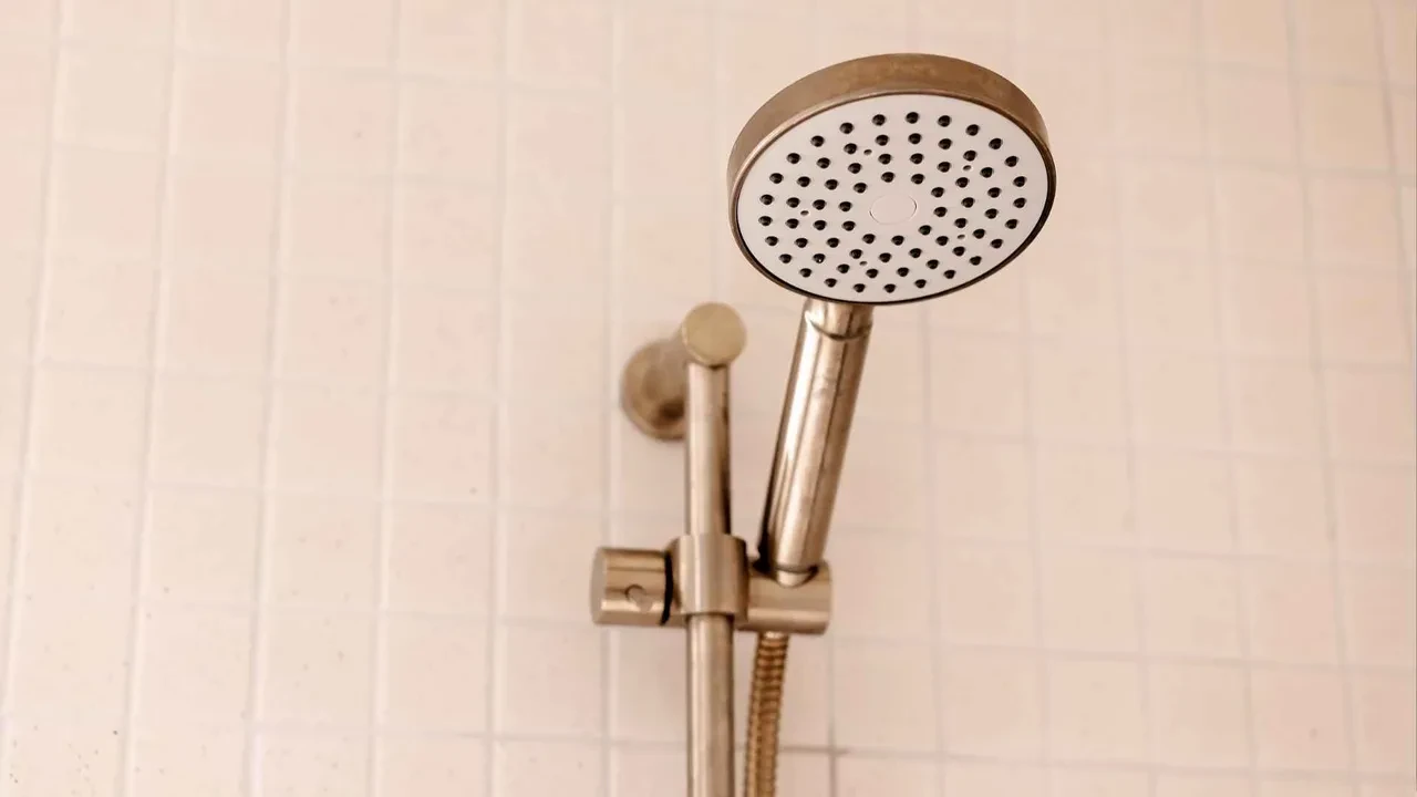 Sabah duş alanlar dikkat! Sağlığınız için bu saatlerde duş almalısınız