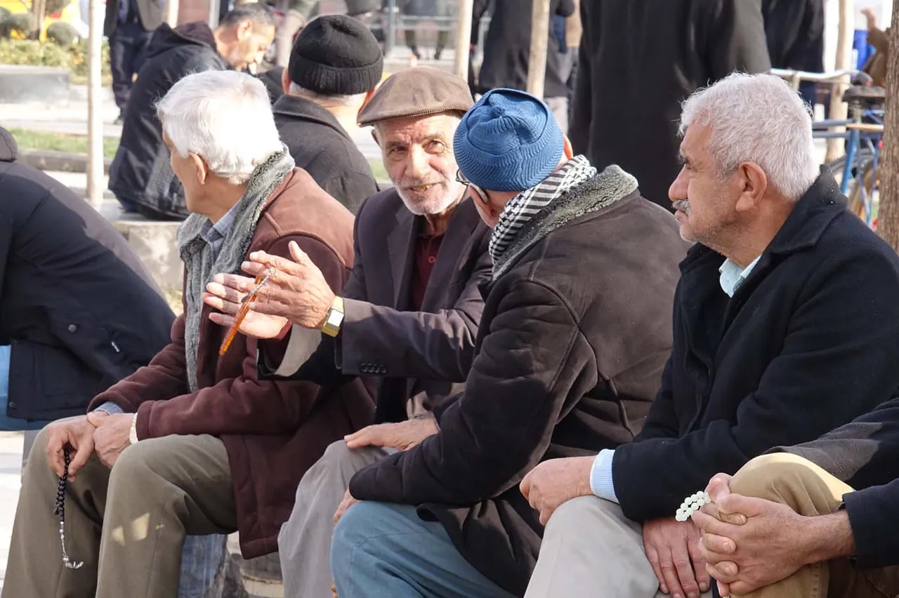 SGK verileri alarm veriyor! Emekli sayısı çalışanı geçti