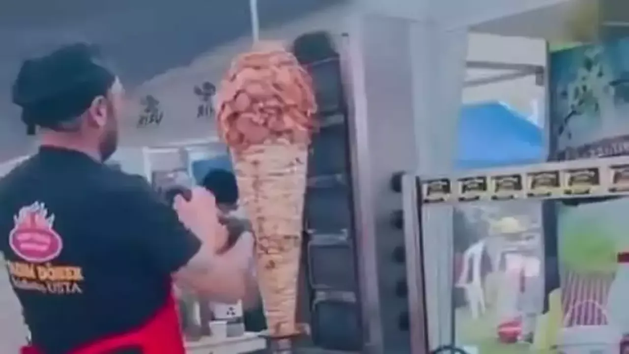 Son dakika | Bakan Yumaklı son noktayı koydu! Dönere çiğ et katana dükkan kapatma cezası geliyor