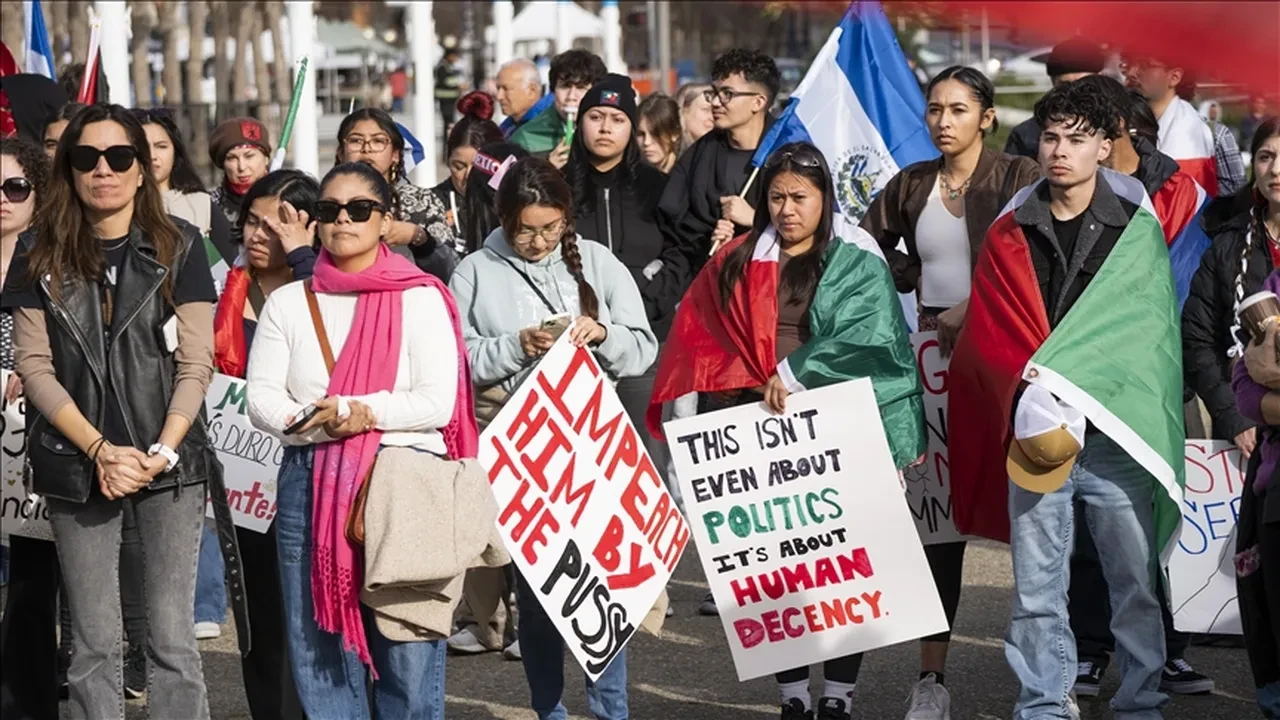 Trump'tan öğrencilere vize darbesi: İç güvenlik gözaltılara başladı