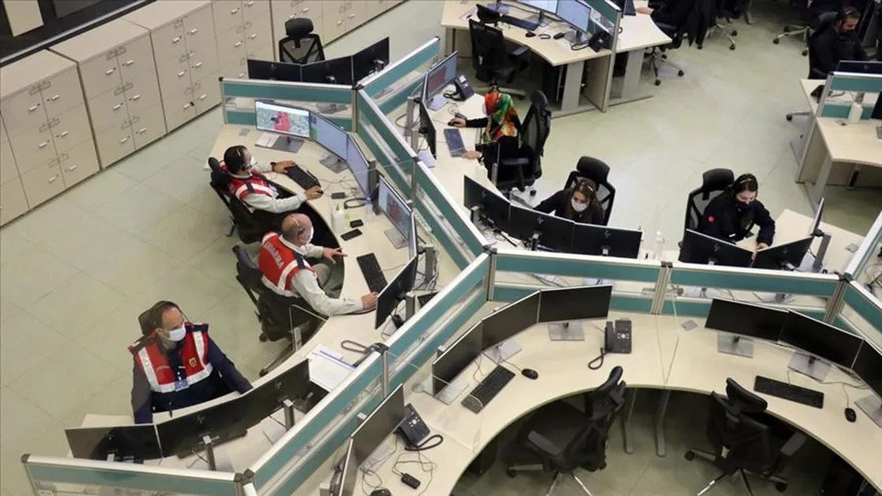 Asılsız ihbarlar arttı, hükümet harekete geçti! Yeni kanun Meclis'e sunuldu: Bunları yapan yandı