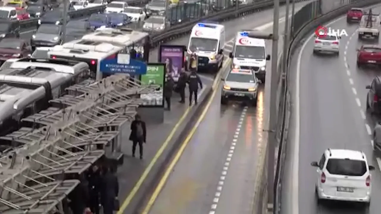 Avcılar'da metrobüs kazası! Çok sayıda yaralı var