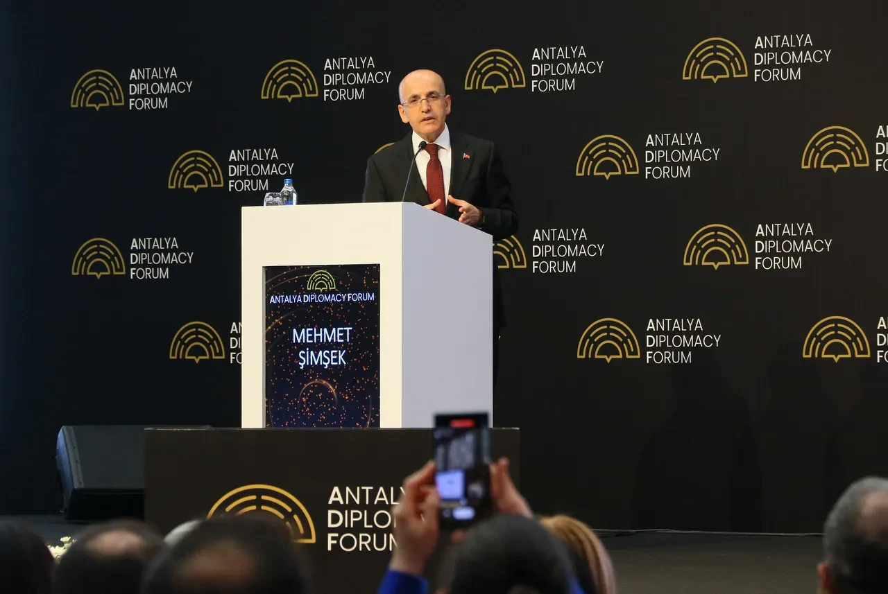 Bakan Mehmet Şimşek'ten enflasyonla ilgili net mesaj: Düşüyor, düşecek!