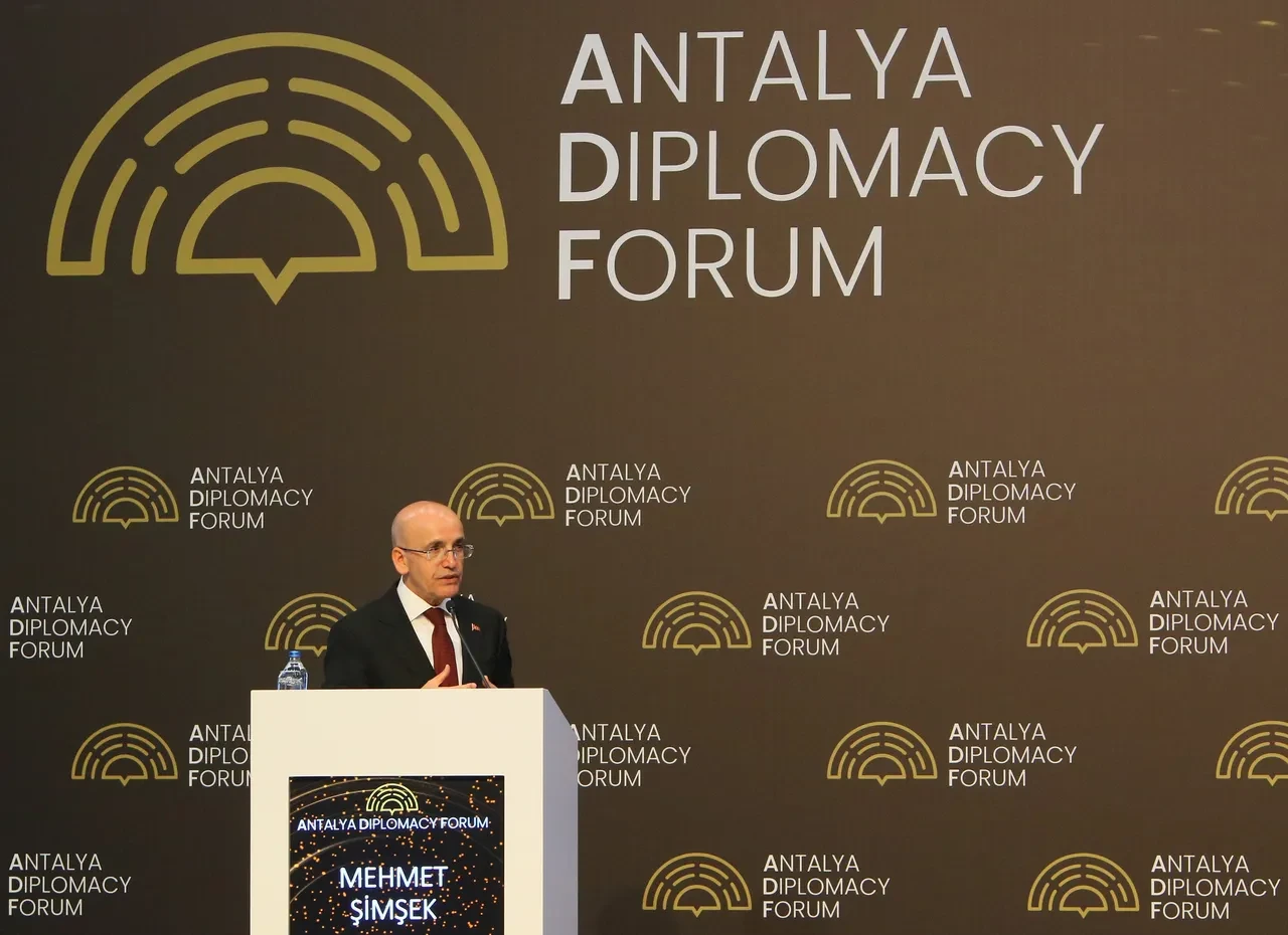 Bakan Mehmet Şimşek'ten enflasyonla ilgili net mesaj: Düşüyor, düşecek!