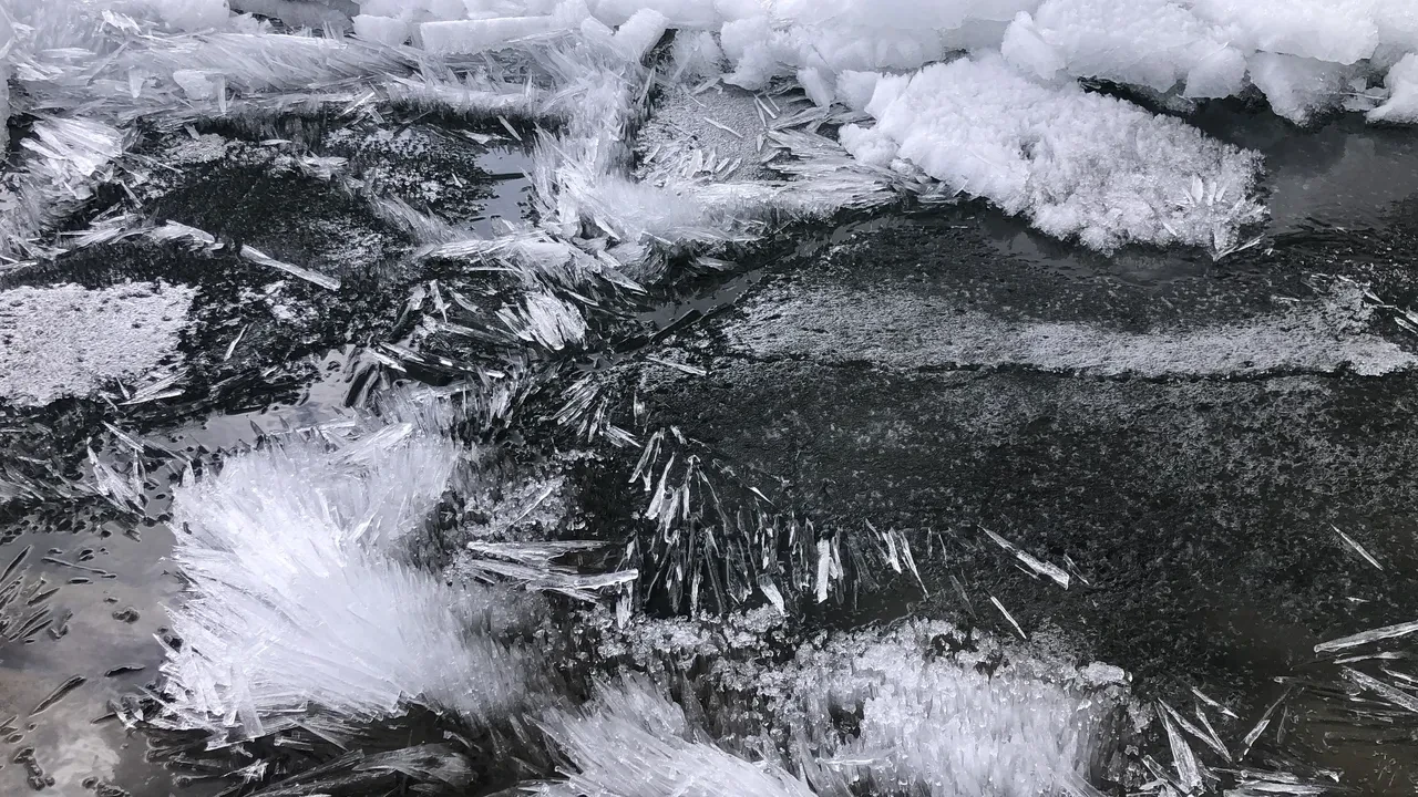 Burası buzullar değil Kars! Nisan ayında şoke eden görüntüler 
