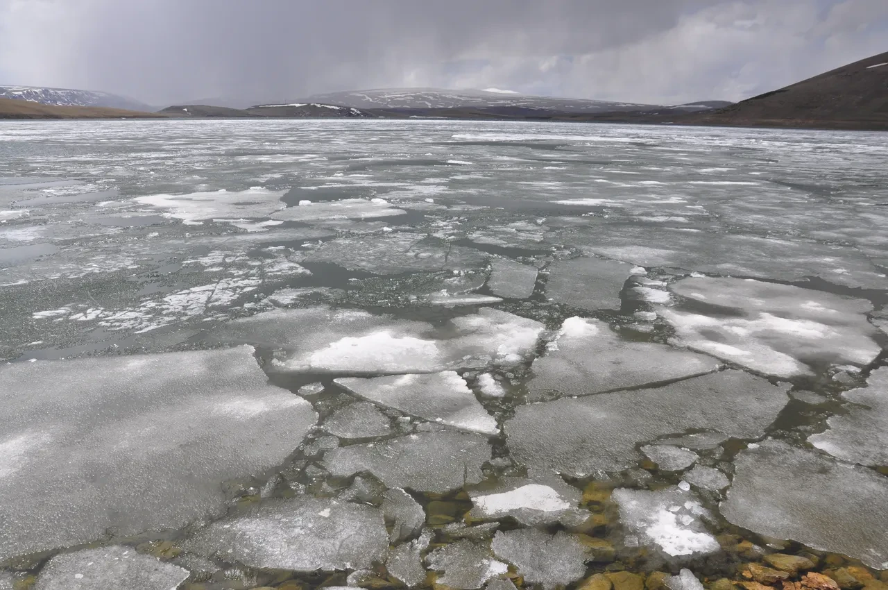 Burası buzullar değil Kars! Nisan ayında şoke eden görüntüler 
