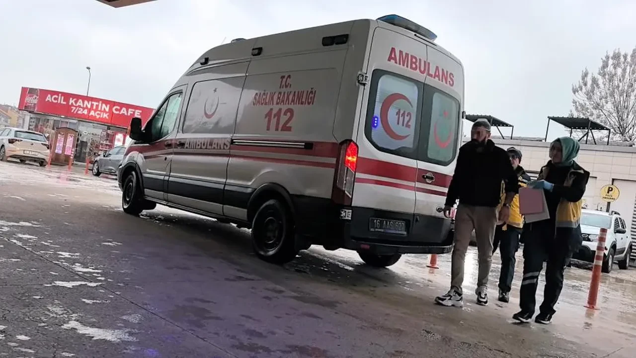 Bursa’da yol verme kavgasında ortalık savaş alanına döndü!