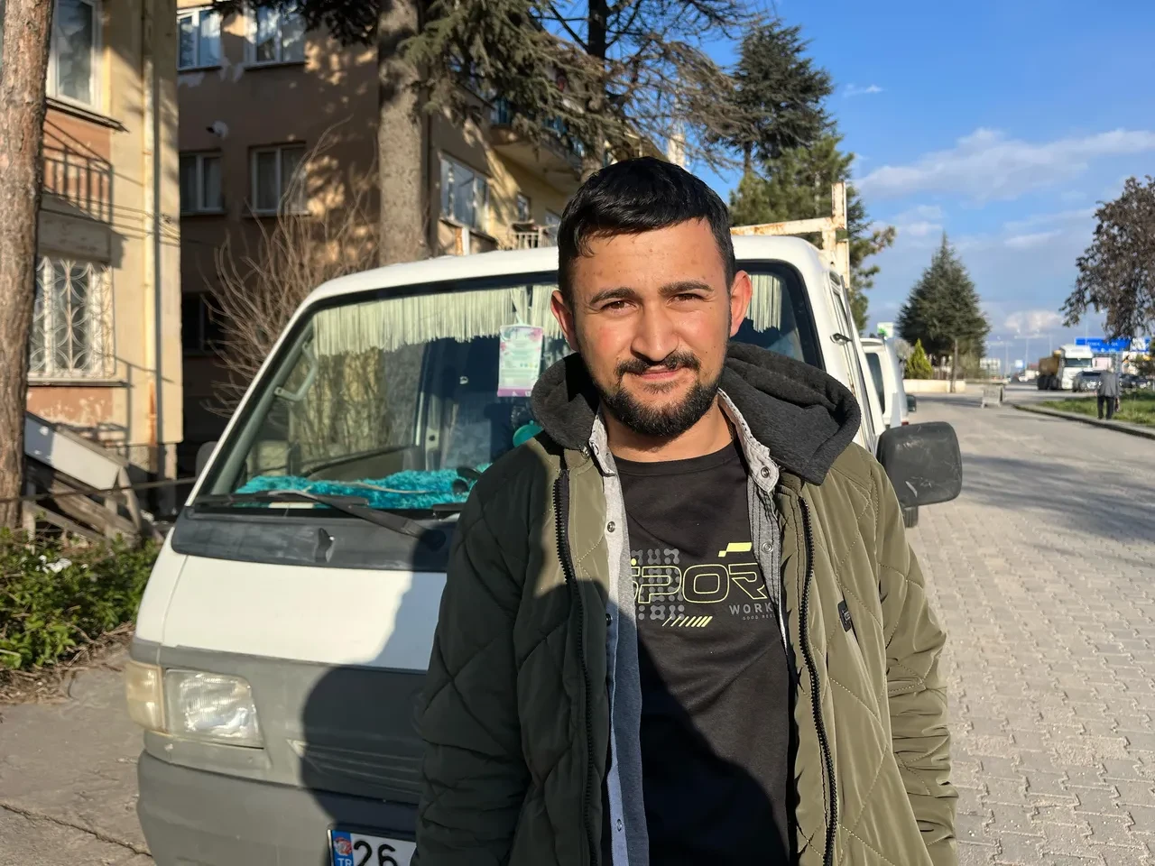 Fıtık tedavisi için gittiği hastanede büyük şok yaşadı! Dosyalar karıştı, büyük yanlıştan kıl payı dönüldü