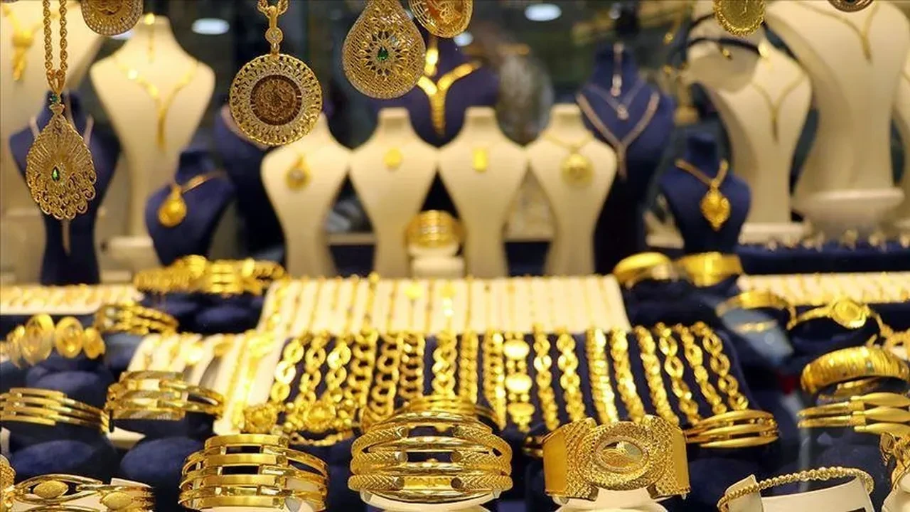 Gram altın uçuşa geçti! Yatırımcısının cebi bu hafta bayram etti
