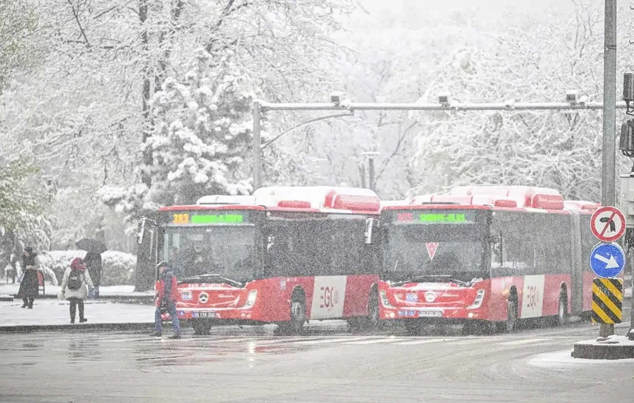 Bir yanda bahar, bir yanda kar! Meteoroloji 4 il için sarı kodla uyardı ! 13 Nisan hava durumu