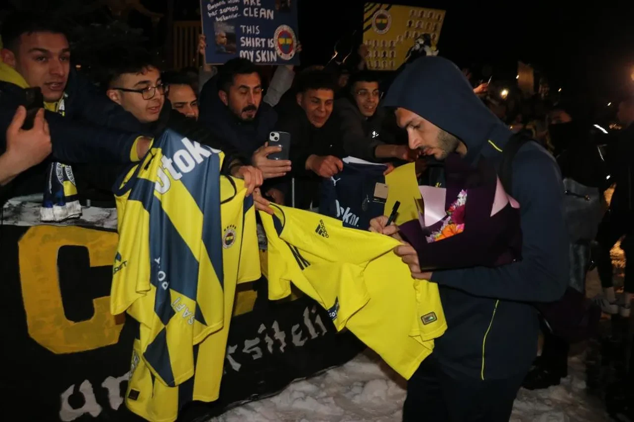 Fenerbahçe Sivas Deplasmanında büyük bir coşkuyla karşılandı