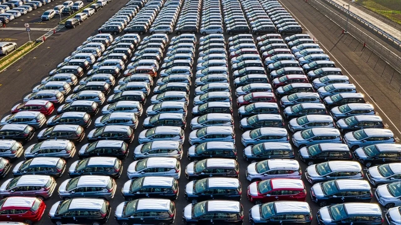 Otomotiv üretimi fren yaptı! Satış azaldı üretim geriledi ama ihracat hala direksiyonda