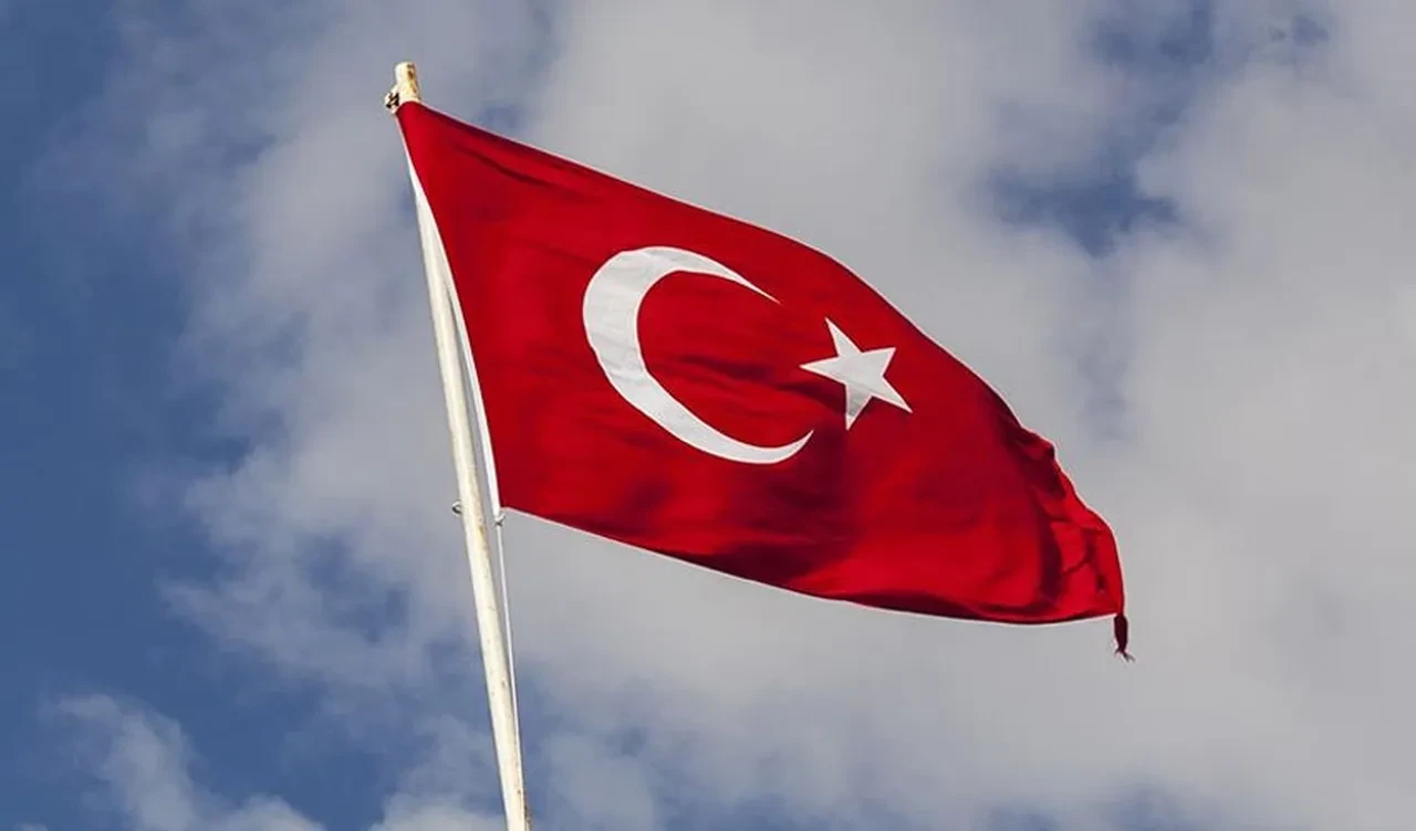 Yunan Genelkurmay Başkanı Türkiye'yi küstahça hedef aldı! '5 dakikada müdahale ederiz'