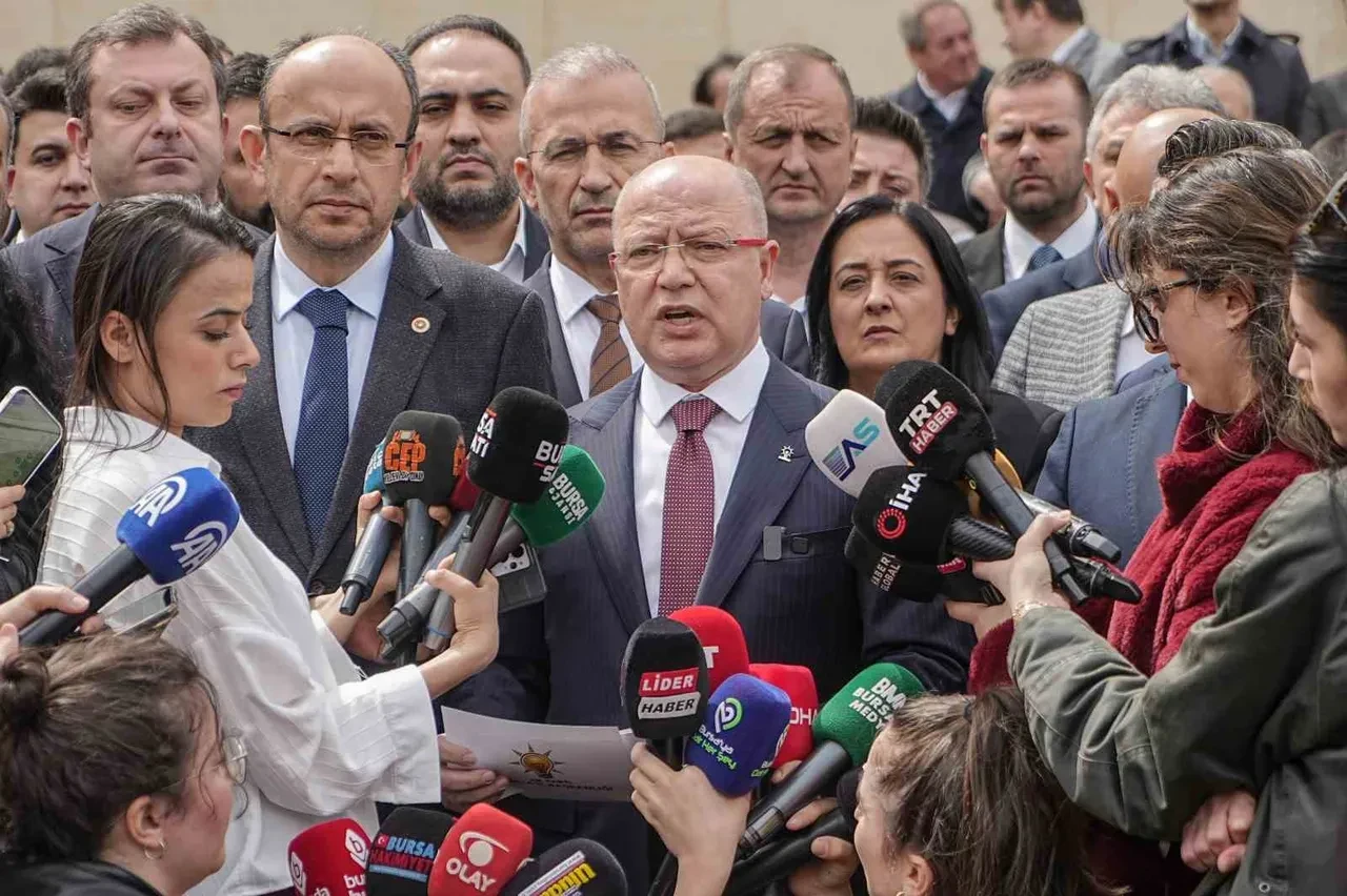 AK Parti yargıya başvurdu! Bursa Büyükşehir Belediye Başkanı Mustafa Bozbey hakkında yolsuzluk suçlaması
