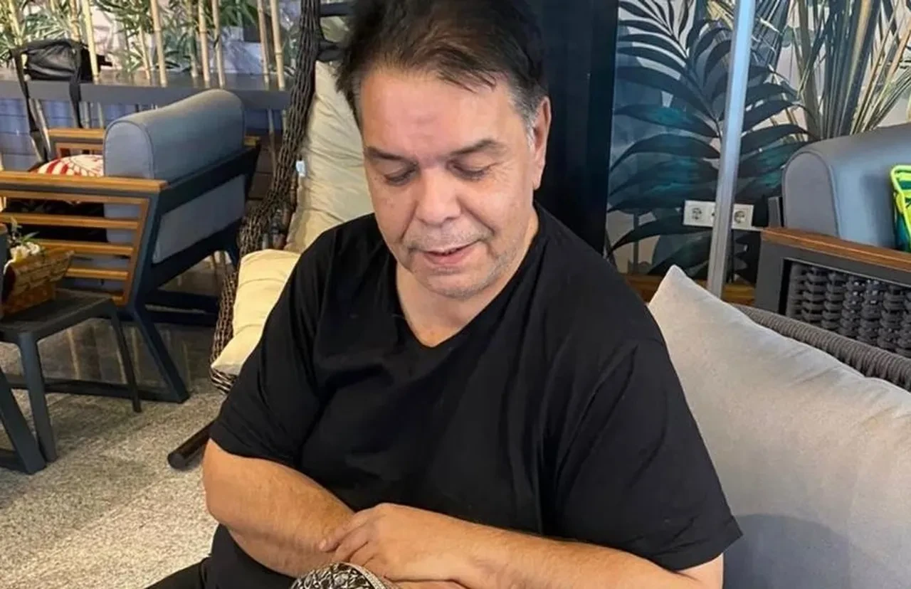 Balık Ayhan'dan kötü haber! Yakınları hastaneye akın etti