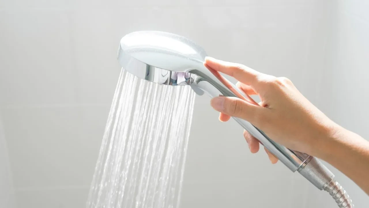 Bir hafta duş almadı! Vücudunda yaşadığı değişimlere şaşırdı