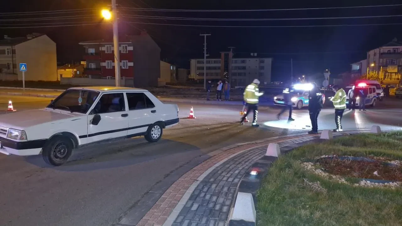 17 yaşındaki gencin korkunç sonu! Otomobile çarparak metrelerce savruldu