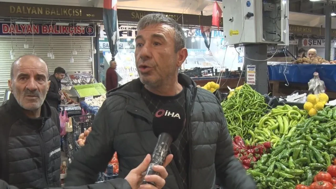 Boykot çağrısına isyan etmişti! CHP kartını kıran esnaf AK Parti'ye üye oldu