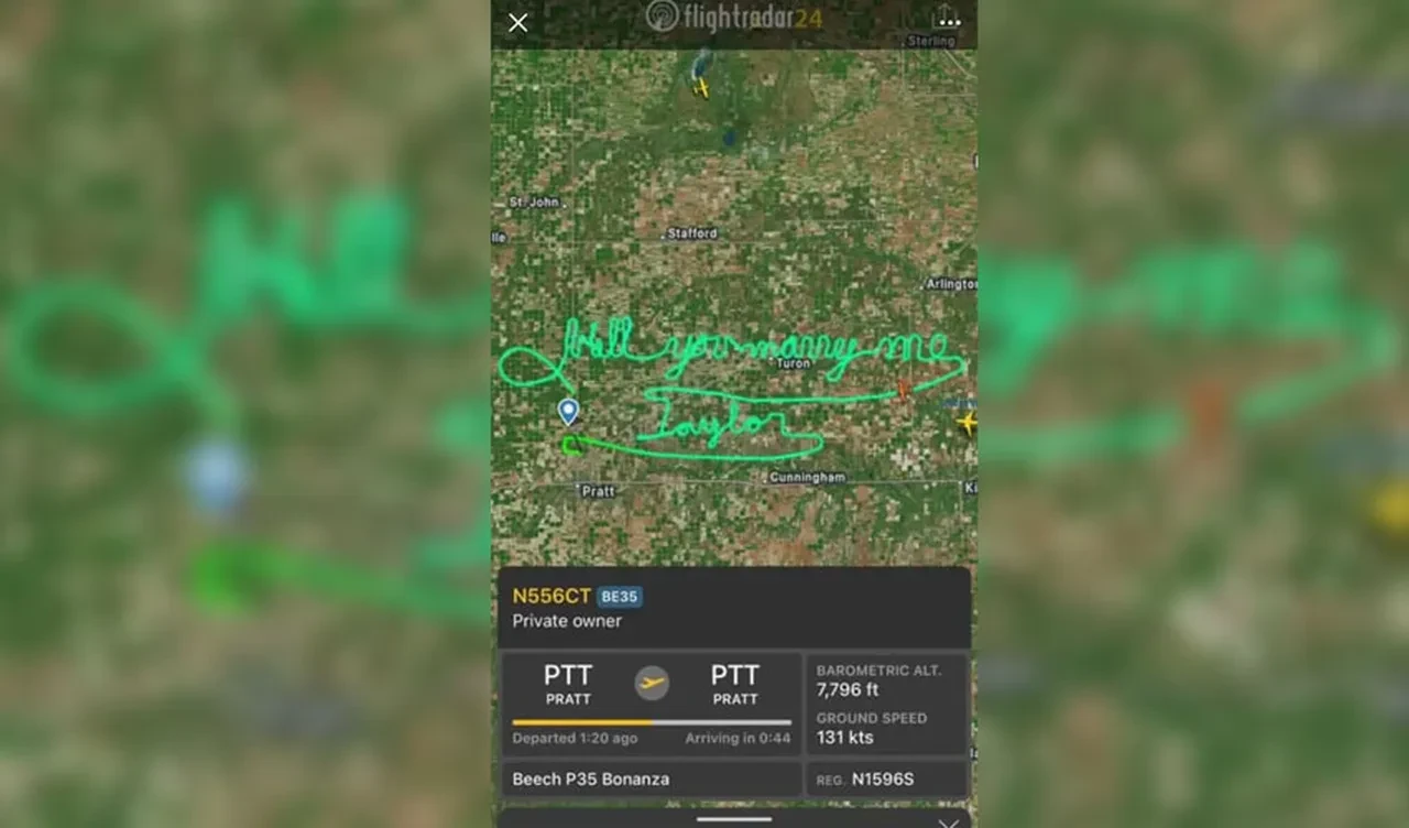 Pilot gökyüzünü tuvale çevirdi: 'Gördüğüme inanamadım'