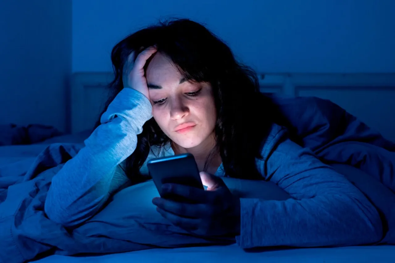 Yatakta telefona bakanlar her 1 saatte bunu yaşıyor