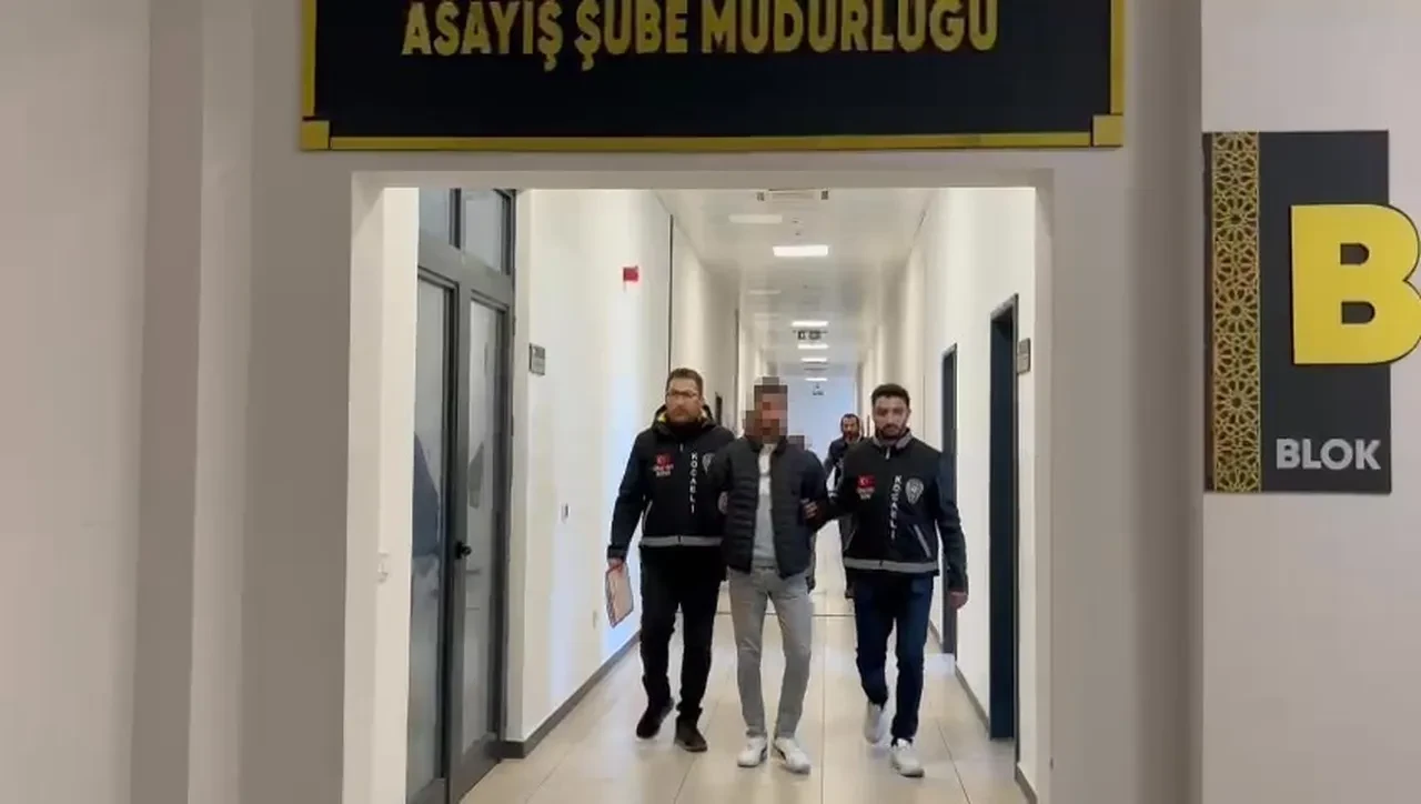 6 kişi birden saldırıp okul bahçesinde katlettiler! Savunmaları şoke etti: 'Erkekler olarak mağduruz'