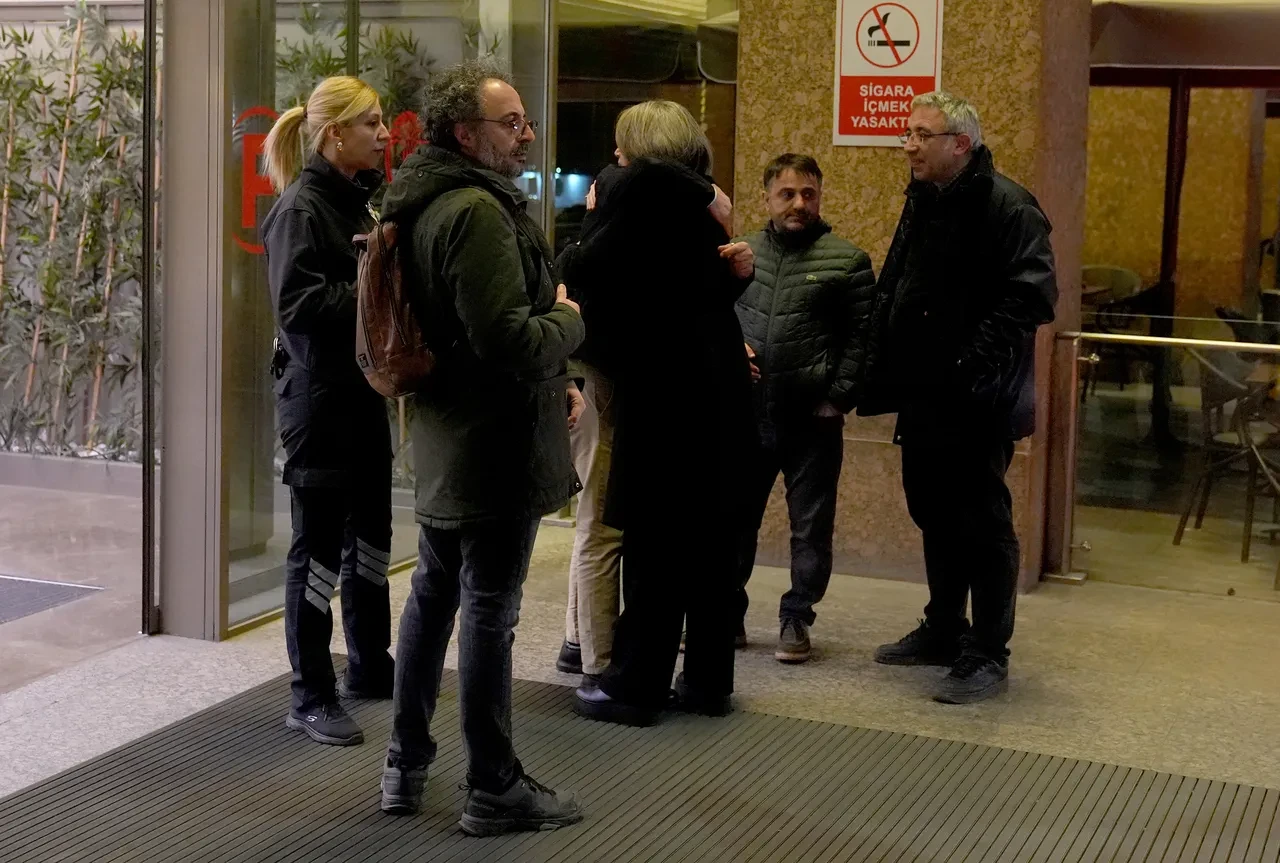 Bakan Memişoğlu’ndan Sırrı Süreyya Önder açıklaması: "Yırtılma tespit edildi"