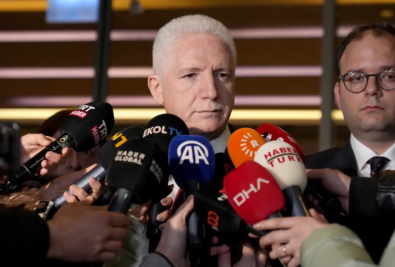 Bakan Memişoğlu’ndan Sırrı Süreyya Önder açıklaması: "Yırtılma tespit edildi"