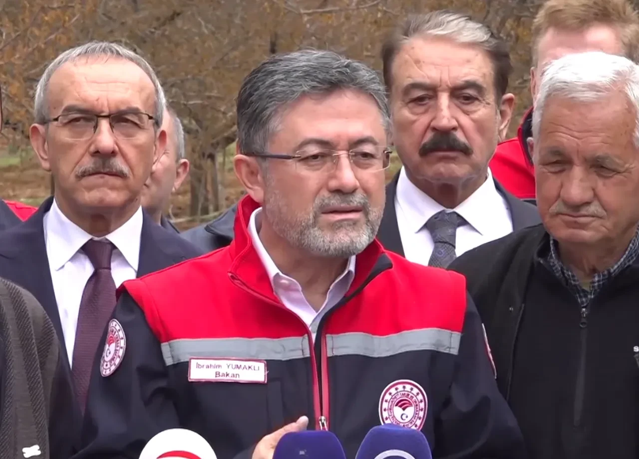Bakan Yumaklı'dan zirai don' açıklaması! Erdoğan talimat verdi: Destek ödemesi yapılacak