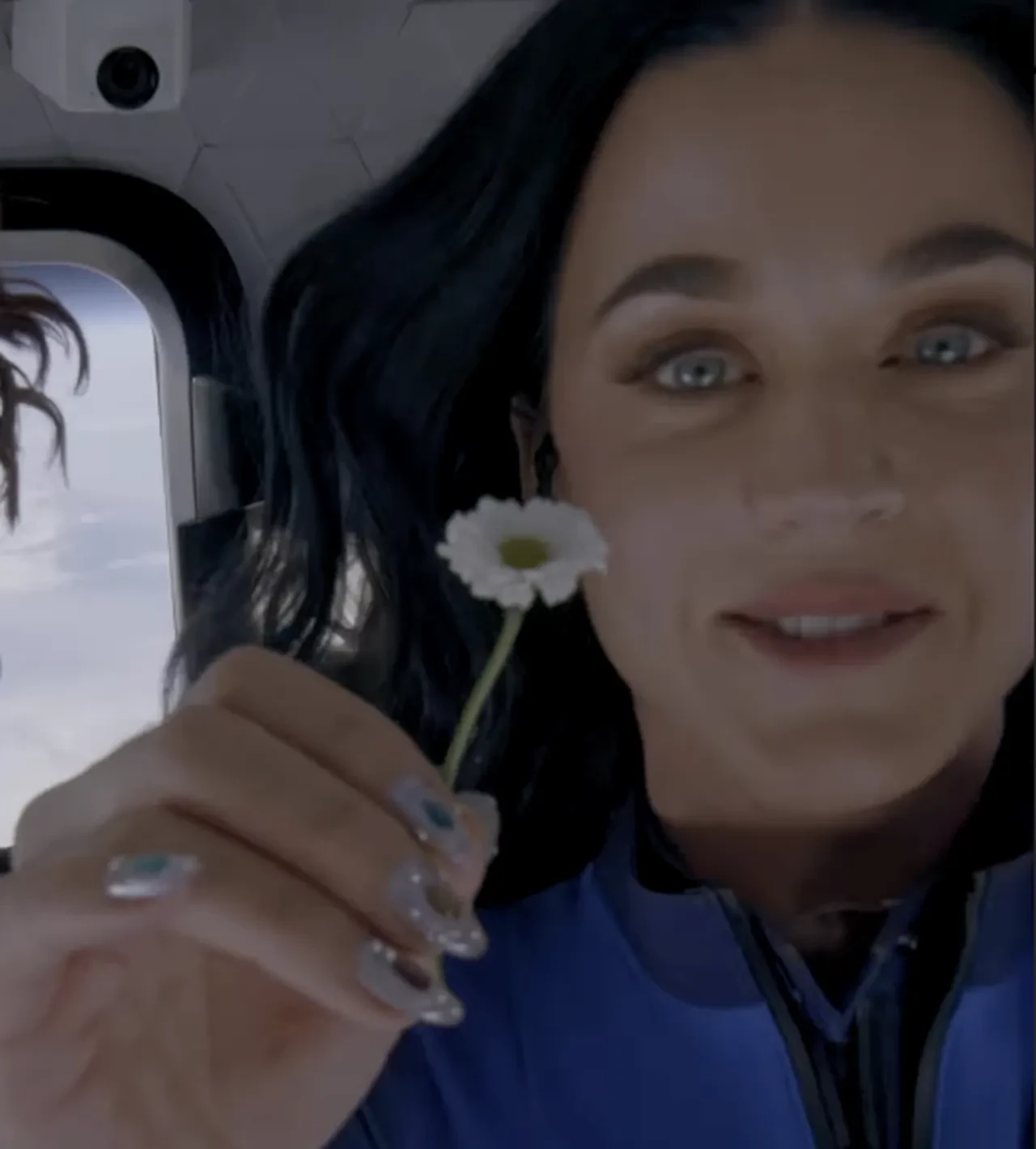 Katy Perry uzaya çıktı, yanında onu götürdü: Nedeni dikkat çekti