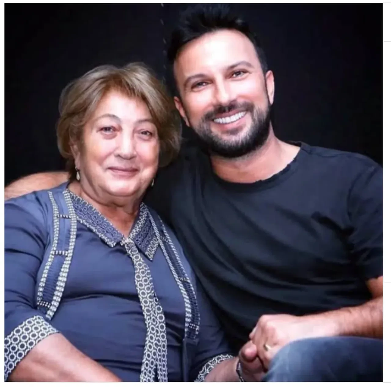 Tarkan'ın acı günü! Annesi Neşe Tevetoğlu hayatını kaybetti 