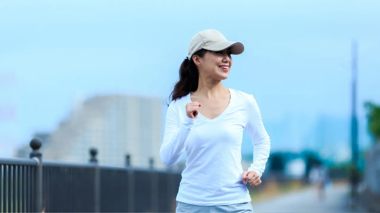 Yürüyüş yapmanın faydasını 4 kat arttırıyor! Kalp krizini önlüyor: Sadece 30 dakika yeterli oluyor