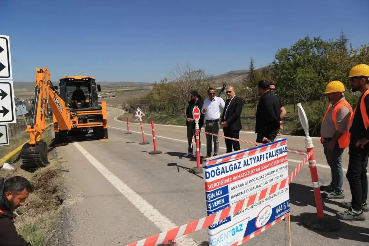 Ankara'nın 1 ilçesine daha doğal gaz geliyor: İlk kazma vuruldu!