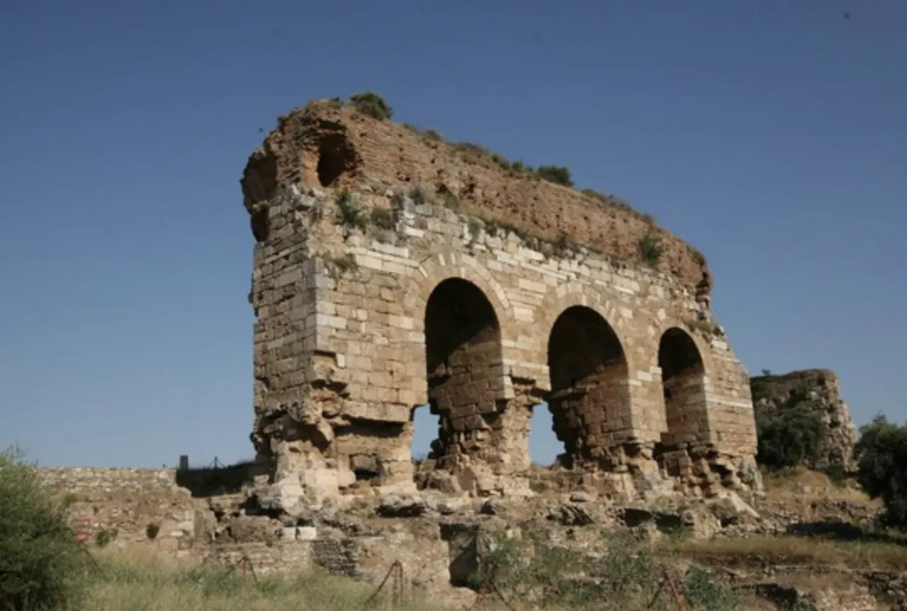 Antik kentin kapıları açılıyor: Binlerce yıllık hikaye gün yüzüne çıkıyor