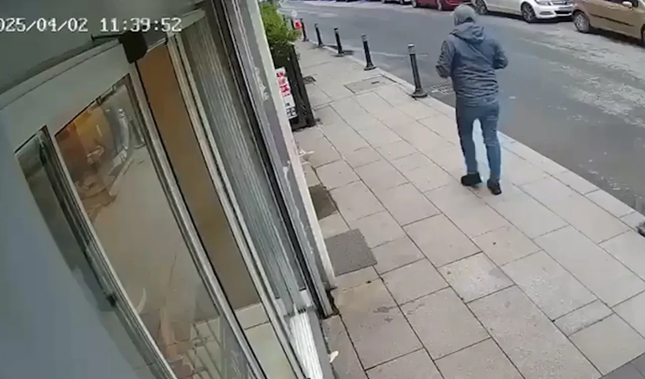 Oğlu sandı 700 bin lirasını kaptırdı! Yaşlı kadına akılalmaz tuzak!