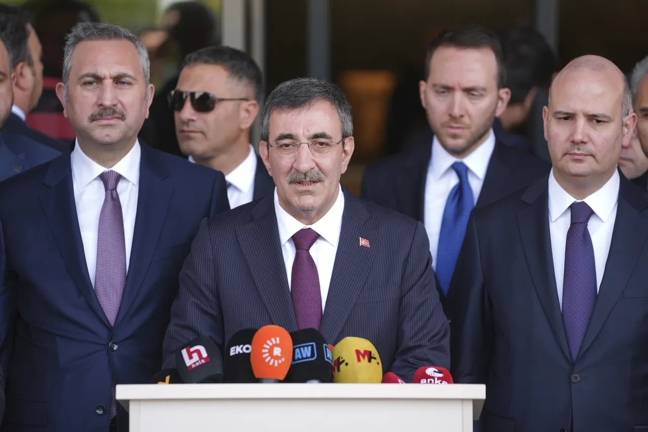 Sırrı Süreyya Önder'in sağlık durumu hakkında hastaneden yeni açıklama