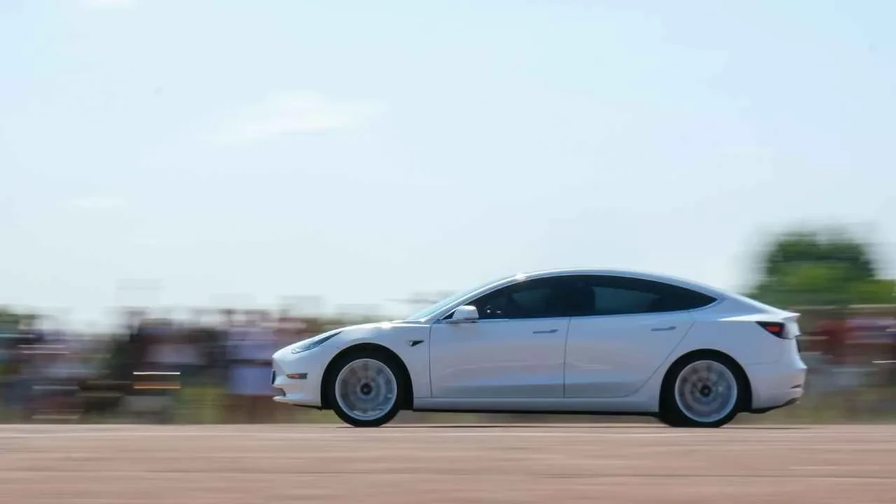 Tesla'da dev skandal: 4 milyon aracı geri çağırabilir! Elon Musk itiraf etti