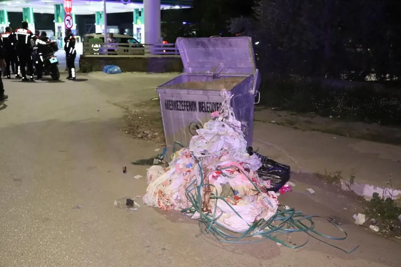 Vicdansızlığın böylesi! Denizli'de çöpe atılan poşetten yeni doğmuş bebek çıktı